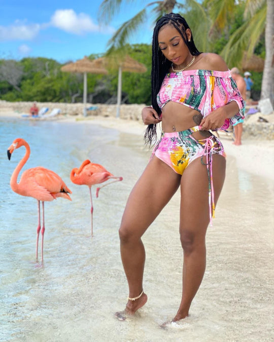 Damen Bikini-Set mit traumhaftem floralem Wickeldesign und hohem Beinausschnitt EB