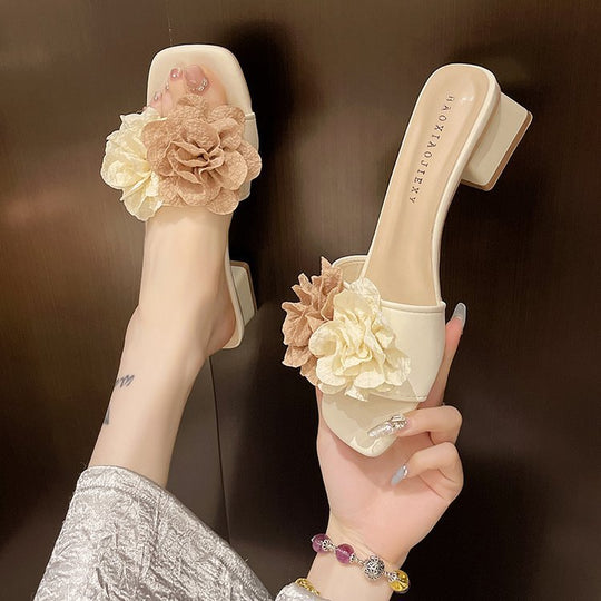 Damen dekorative Mules mit Blumenakzent EB