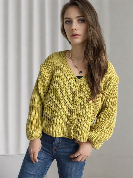 Damen Grobstrickjacke mit modischen Knopfdetails und lässigem Schnitt EB
