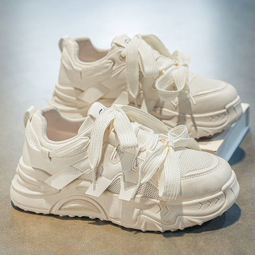 Damen Sportliche Sneakers mit atmungsaktivem Mesh-Obermaterial und robustem Sohlenprofil EB