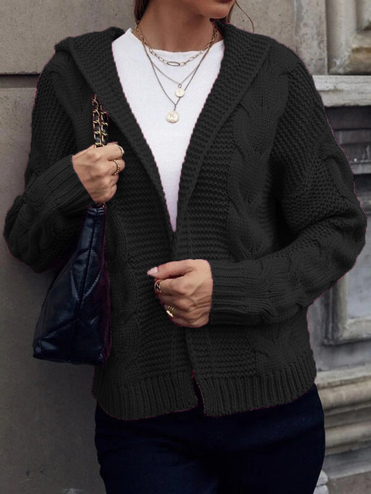 Damen Strickjacke mit Kapuze und dekorativem Kabelmuster EB