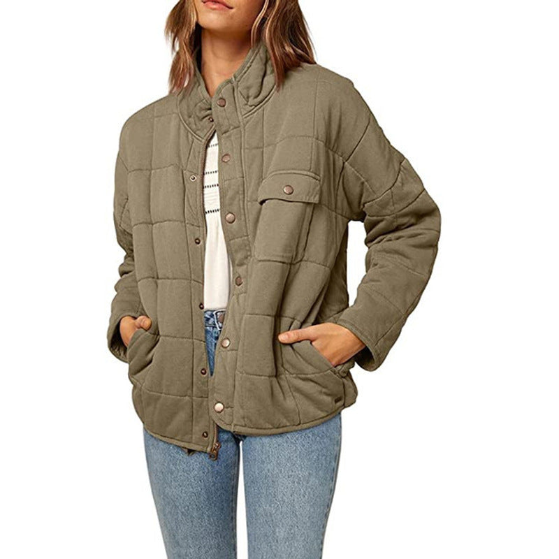 Damen Steppjacke mit dekorativem Knopf EB