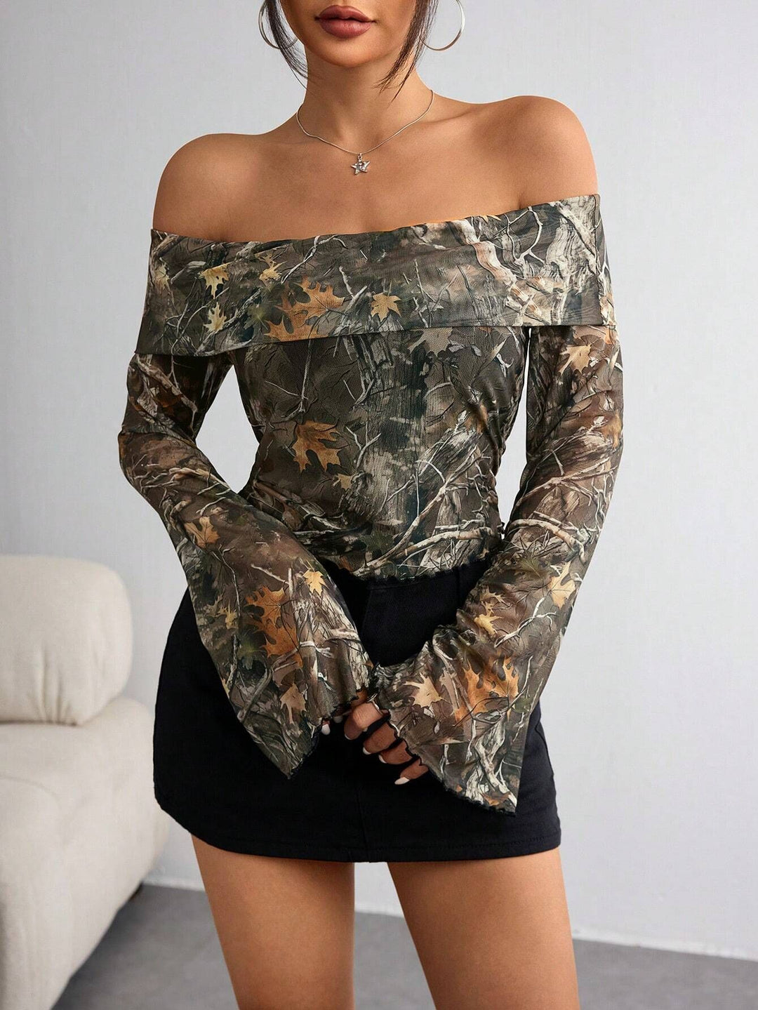 Damen Off-Shoulder Oberteil mit Ärmel-Design EB