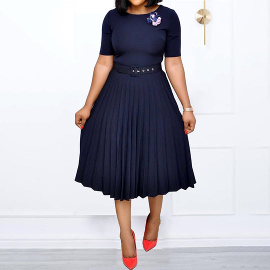Damen Plissiertes Kleid mit Taillengürtel und eleganter Silhouette EB