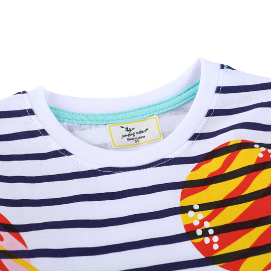 Jungen T-Shirt mit lebhaftem Weltraumdesign EB