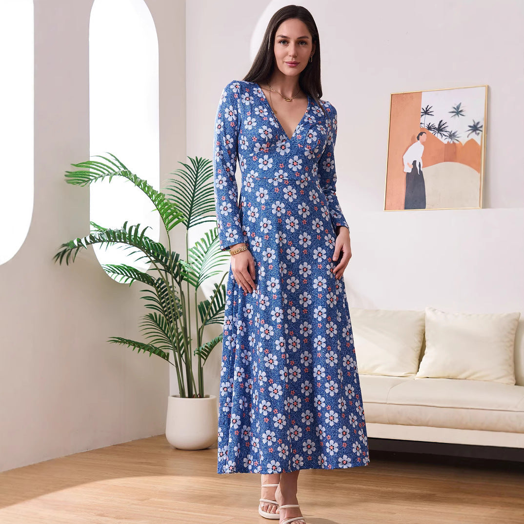 Damen Maxi-Kleid mit schmeichelndem V-Ausschnitt und floralen Details EB