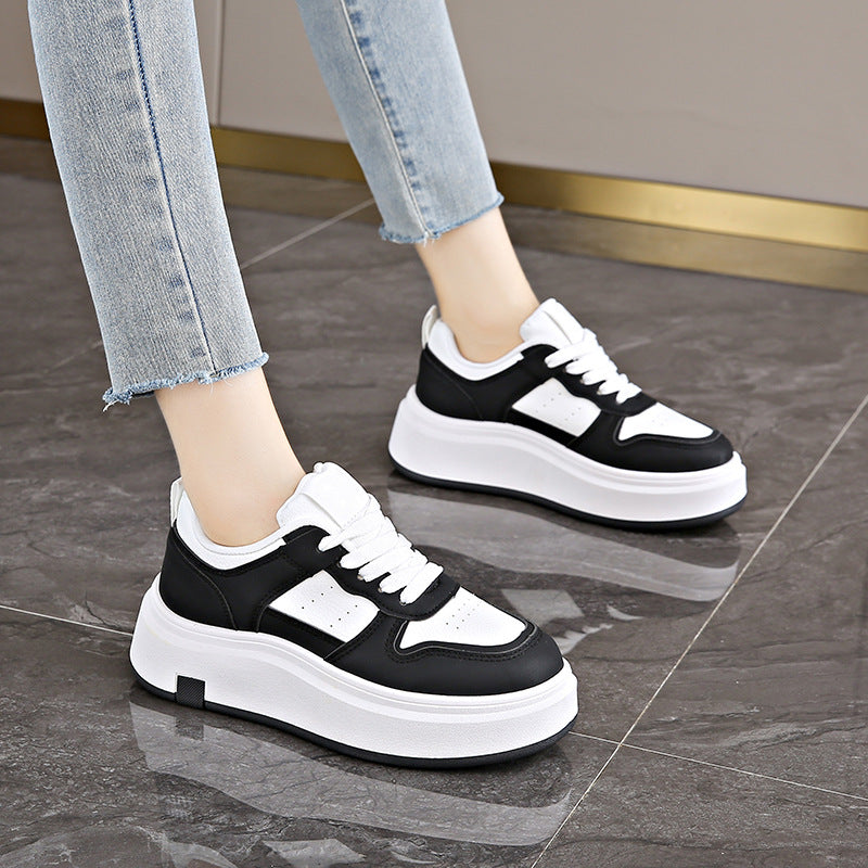 Damen Sneaker mit trendiger Plateau-Sohle und sportlichem Design EB
