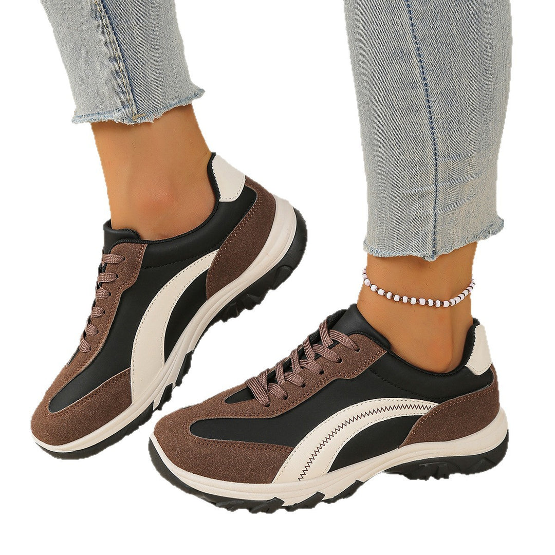 Damen sportliche Keil-Sneaker mit Velours-Overlays, profiliertem Trailsohle und gepolstertem Memory-Fußbett EB