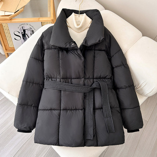 Damen modische wattierte Jacke mit Gürtel und hochschließendem Kragen EB