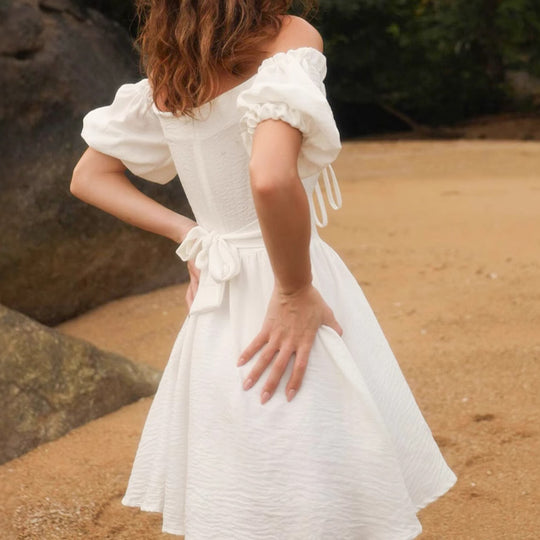 Damen Off-Shoulder Minikleid mit Volantärmeln und Taillenknoten EB