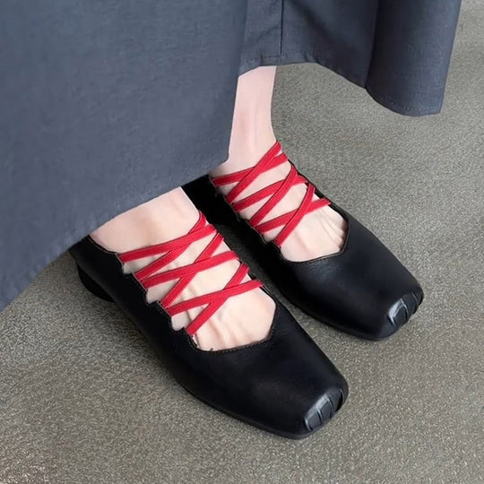 Damen Schuhe mit ausgefallenem Schnürdesign und eleganter Absatzhöhe EB