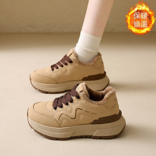 Damen Freizeit Sneakers mit angenehmem Futter und rutschfester Sohle EB