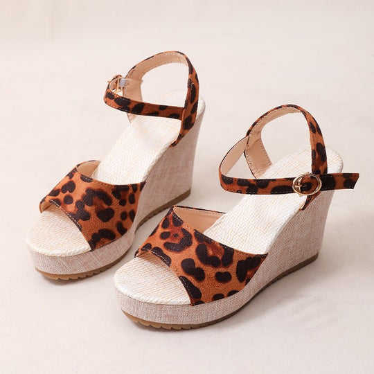 Damen Keil-Sandalen mit geflochtenem Riemendesign und komfortabler Sohle EB