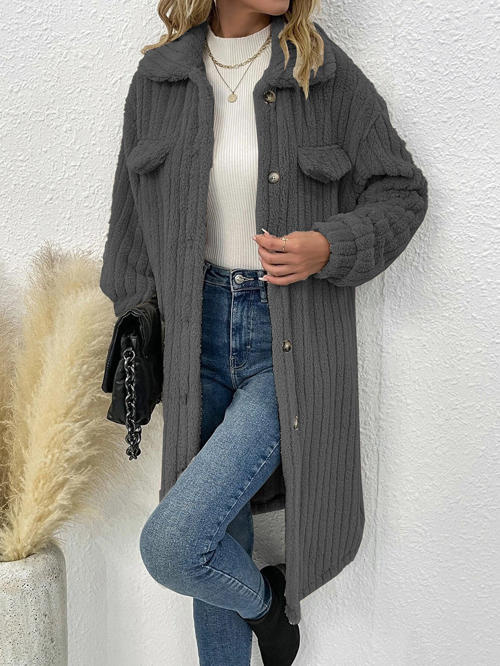 Damen modische Overshirt-Jacke mit strukturiertem Design und abnehmbaren Knöpfen EB