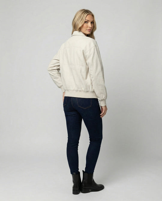 Damen leichte Blousonjacke aus Baumwollmix mit Hemdkragen, Ziernähten und elastischem Bund EB