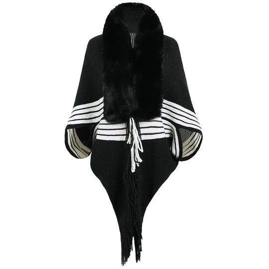 Damen eleganter Strickponcho mit kunstfellbesetztem Kragen und Fransen EB