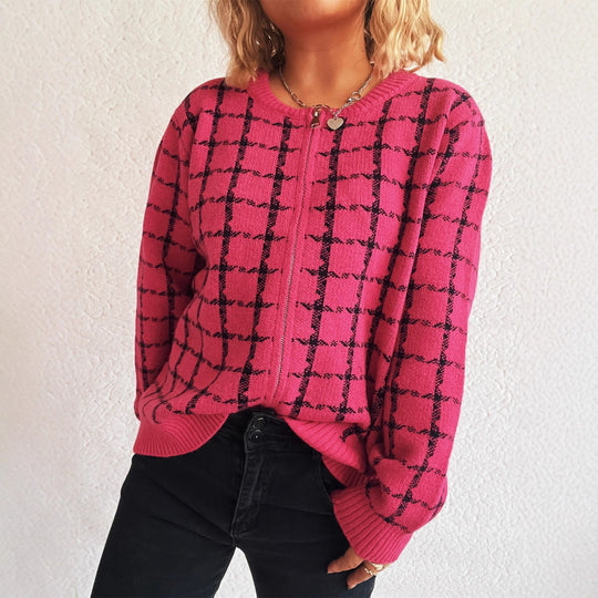 Damen Strickjacke mit modernem Karomuster und praktischen Taschen EB
