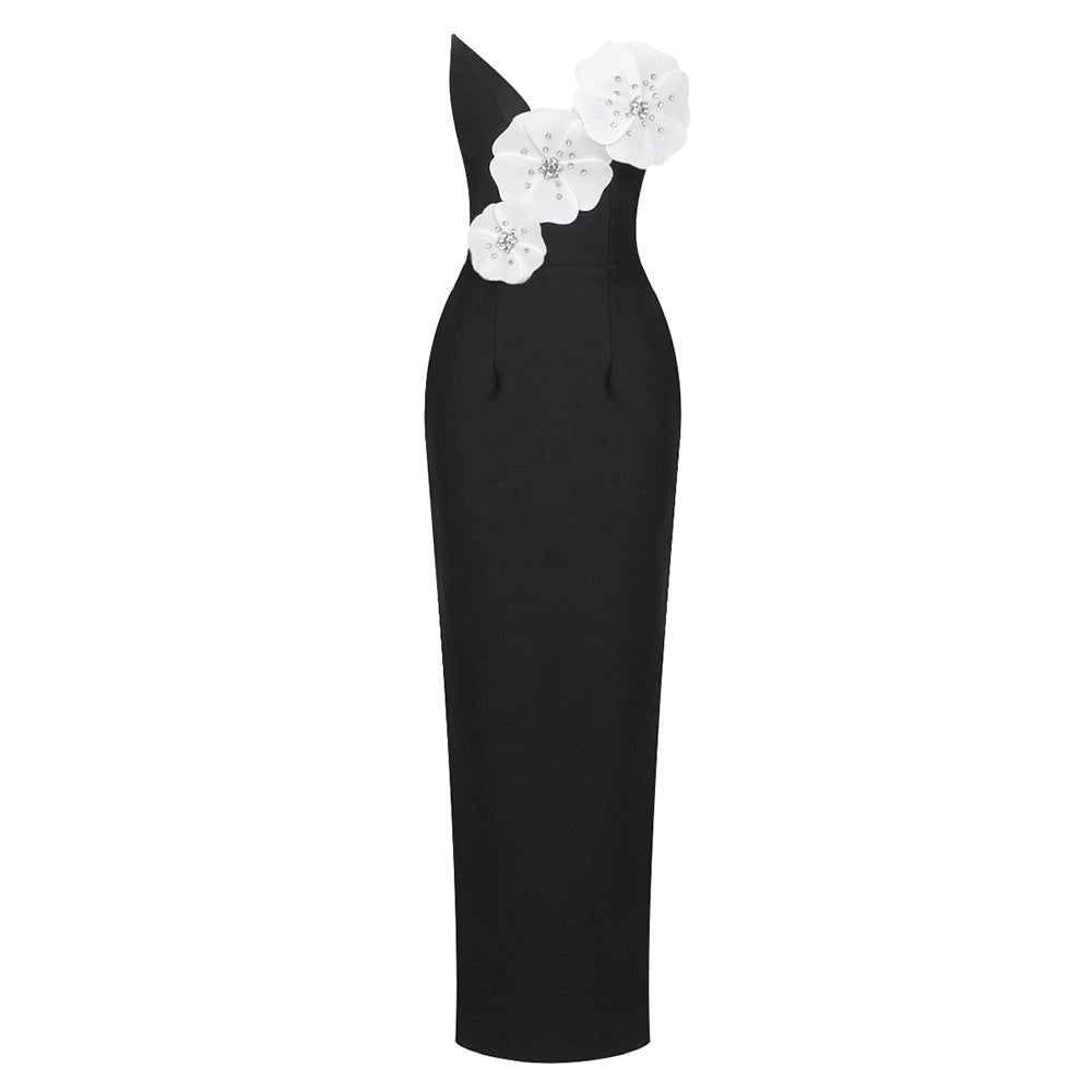 Damen Elegantes bodenlanges Kleid mit asymmetrischem Ausschnitt und floralen Details EB