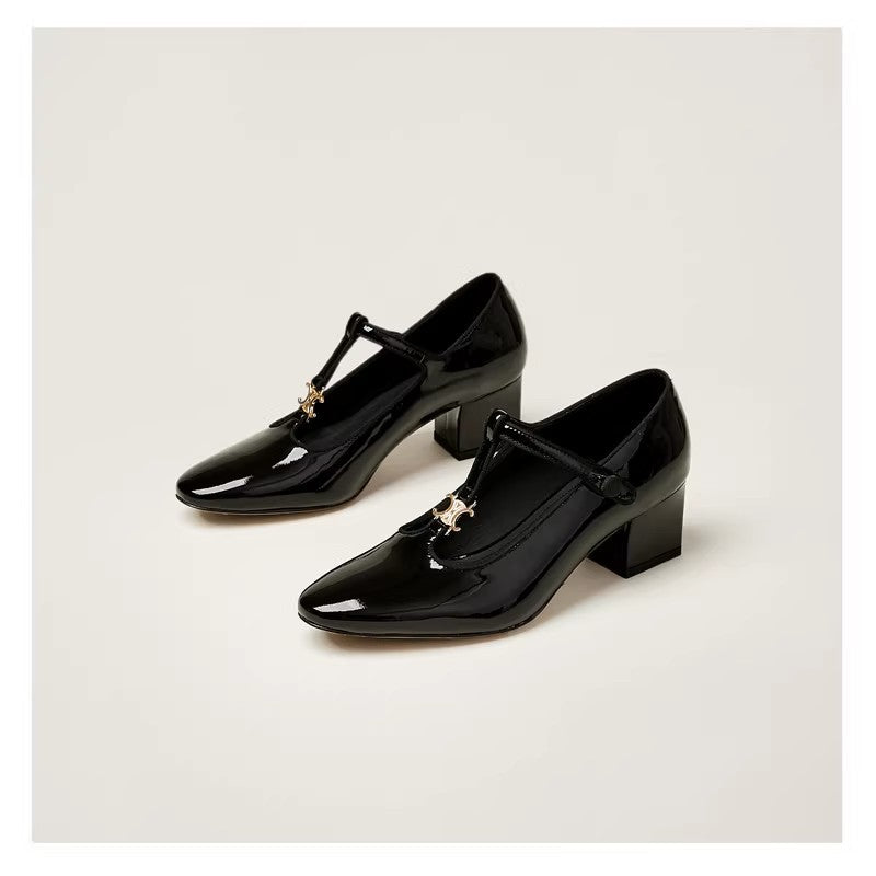 Damen elegante Pumps mit modischem T-Riemen und glänzender Oberfläche EB