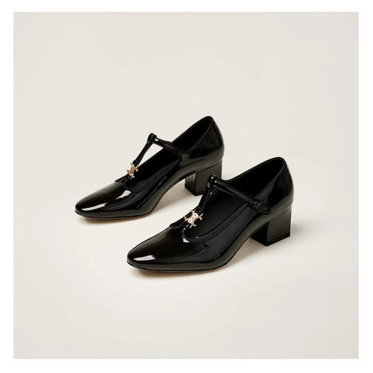 Damen elegante Pumps mit modischem T-Riemen und glänzender Oberfläche EB