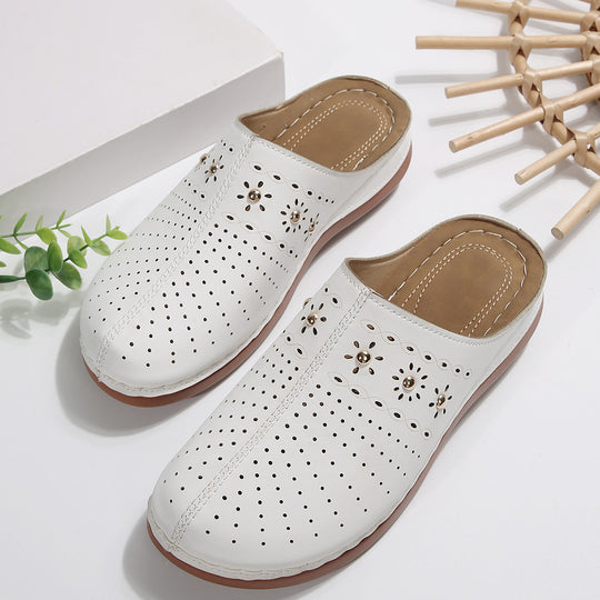 Damen modische Clogs mit luftiger Perforation und eleganter Verzierung EB