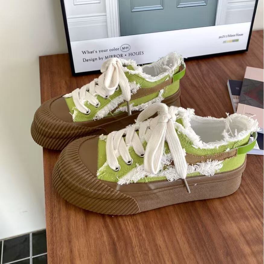 Damen Chunky Sneakers mit individuellen Fransen-Details und dämpfender Sohle EB
