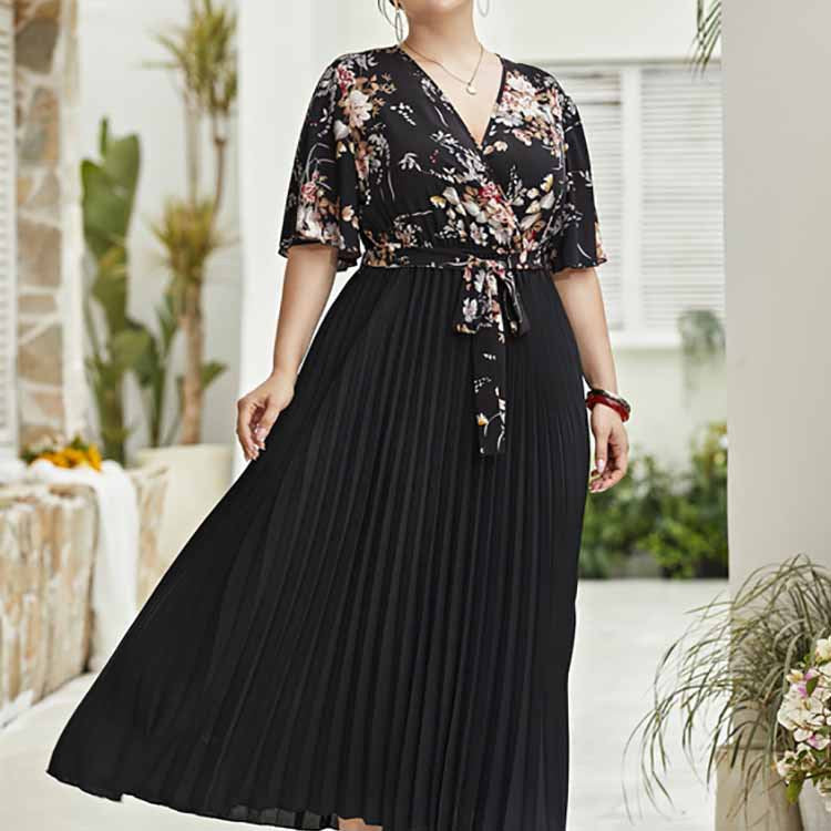 Damen Maxi-Kleid mit floralem Oberteil und plissiertem Rock EB