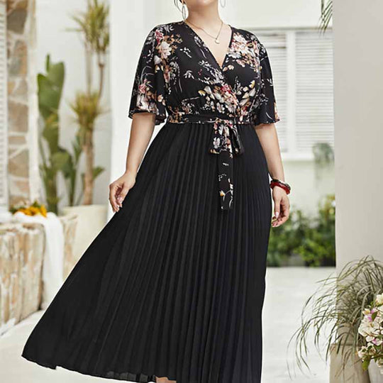 Damen Maxi-Kleid mit floralem Oberteil und plissiertem Rock EB