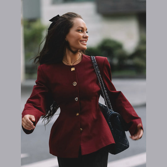 Damen Modischer Blazer mit tailliertem Schnitt und eleganten Knopfdetails EB