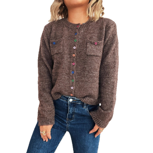 Damen Strickjacke mit bunten Knopfdetails und praktischen Taschen EB