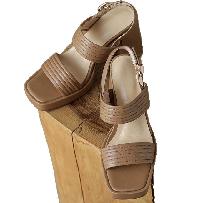 Damen Blockabsatzsandalen mit breiten Riemen und verstellbarem Schließen EB