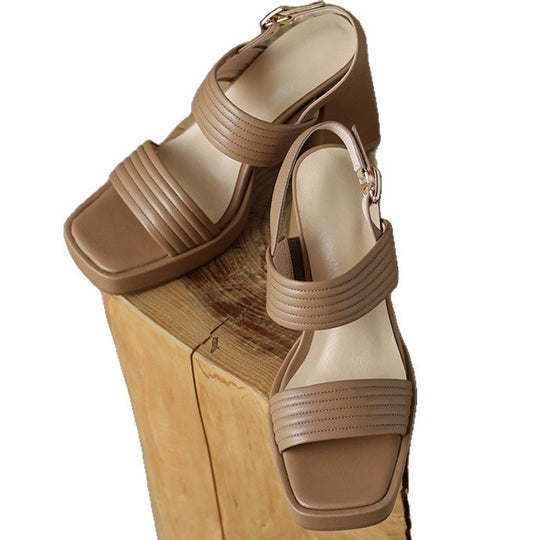 Damen Blockabsatzsandalen mit breiten Riemen und verstellbarem Schließen EB
