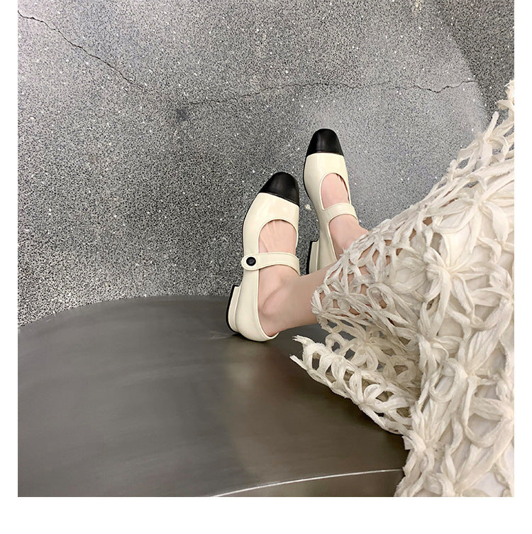 Damen Ballerinas mit elegantem Riemchen und goldener Zehenkappe EB