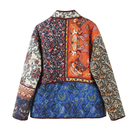 Damen gesteppte Patchwork-Jacke mit praktischen Taschen und farbenfrohem Muster EB