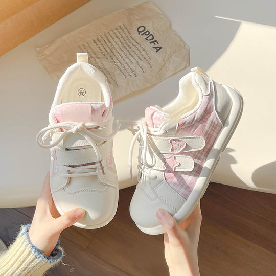 Damen Bequeme Sneaker mit praktischen Klettverschlüssen und atmungsaktiver Netzstruktur EB