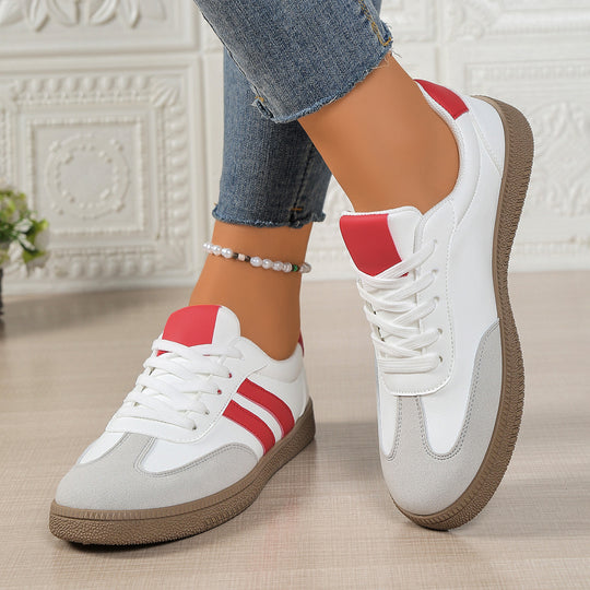 Damen Sportliche Sneakers mit eleganten Metallic-Details EB