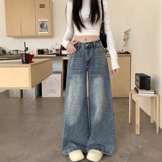 Damen Hochtaillierte Weitjeans im trendigen Streetstyle EB