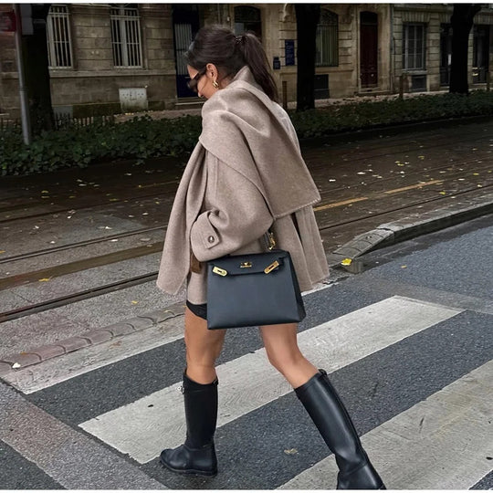 Damen Oversized Wolle-Strickjacke mit praktischer Knopfleiste EB