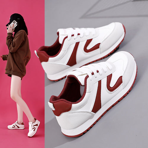 Damen Sneaker mit sportivem Design und atmungsaktiven Einsätzen EB