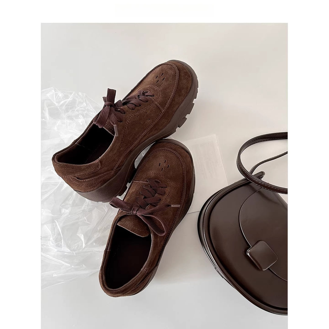 Damen Komfortable Sneaker mit gepolsterter Innensohle und trendiger Schnürung EB