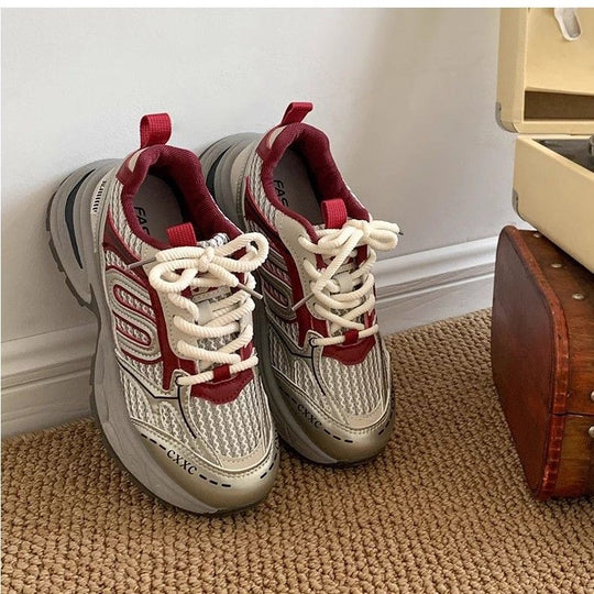 Damen Sportliche Trend-Sneaker mit modischen Akzenten und rutschfester Sohle EB