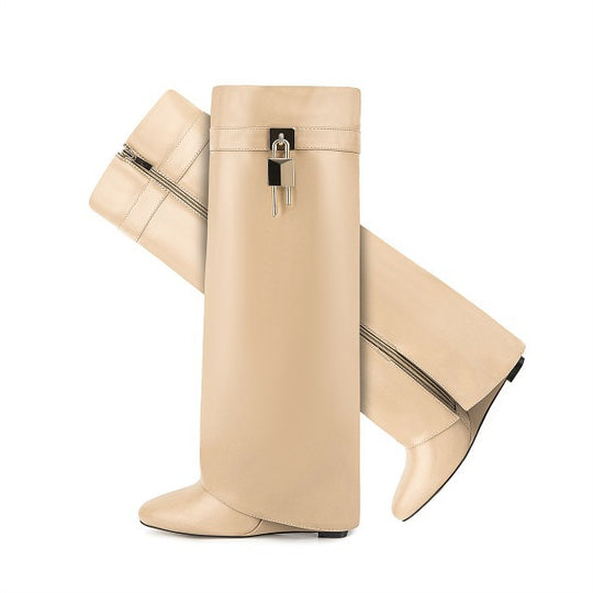Femme Über-die-Knie-Fashion-Stiefel mit skulpturalem Design EB
