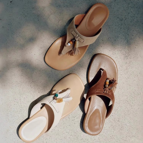 Damen Zehentrenner-Sandalen mit modischem Quastendetail und eleganter Riemenfront EB