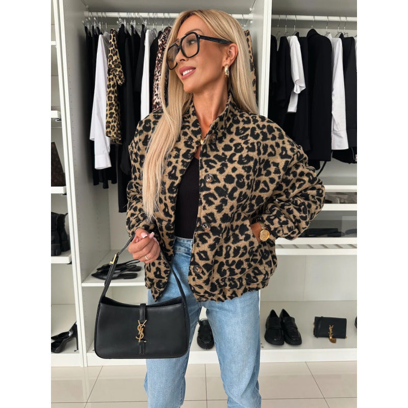 Damen Trendige Leo-Fleecejacke mit lässigem Schnitt EB
