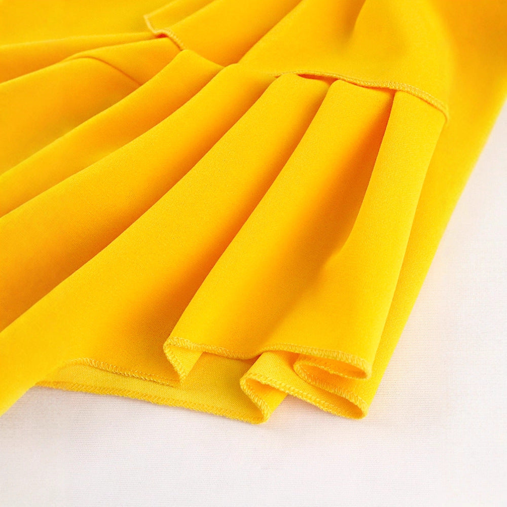 Damen Plissee Maxikleid mit asymmetrischem Träger und Rüschendetail EB