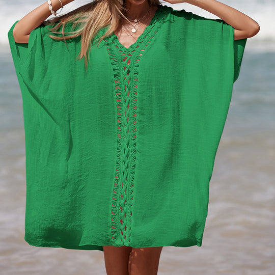 Damen eleganter Strandponcho mit raffinierten Häkelakzenten und tiefem V-Ausschnitt EB