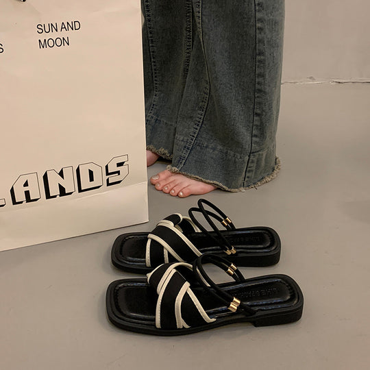 Damen modische Riemchen-Sandalen mit eleganten Akzenten EB