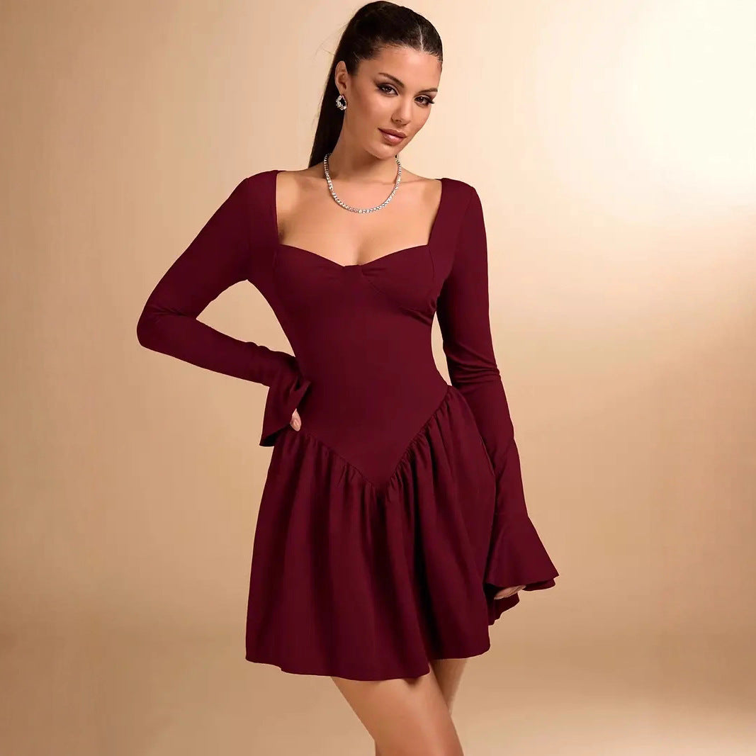 Damen Elegantes Kleid mit tiefem Herzausschnitt und fließendem Rock EB