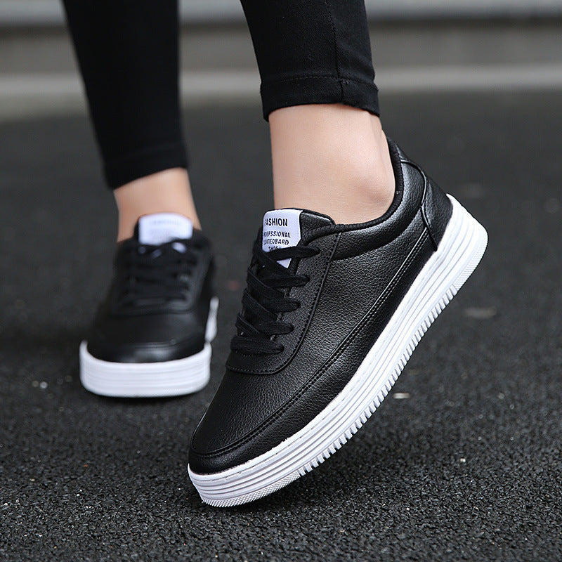 Damen Sportliche Sneakers mit flexiblem Obermaterial und rutschfester Sohle EB