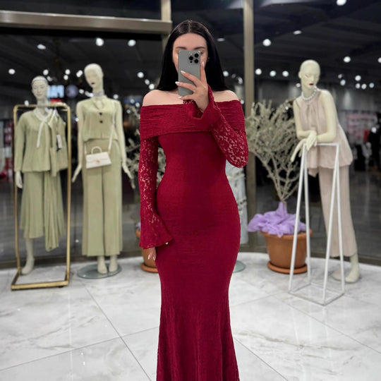 Damen Elegantes Spitzenkleid mit Off-Shoulder Design und Schößchen EB